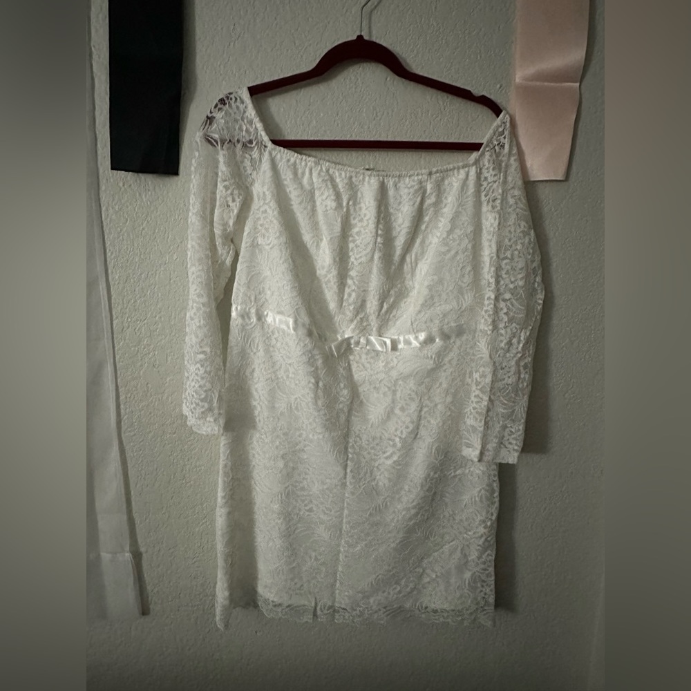 White off shoulder laced short dress. Beautiful